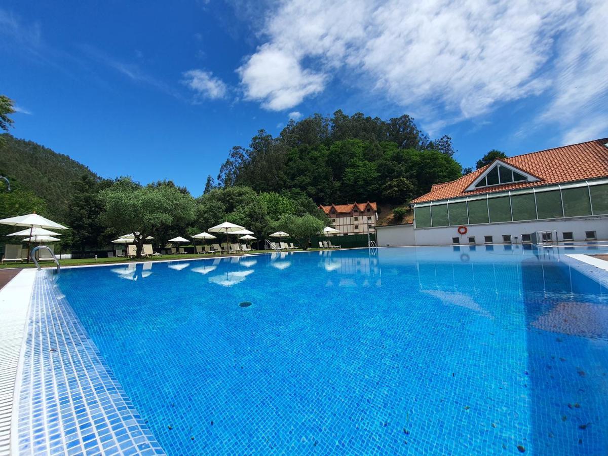 Gran Hotel Balneario De Puente Viesgo Exterior photo