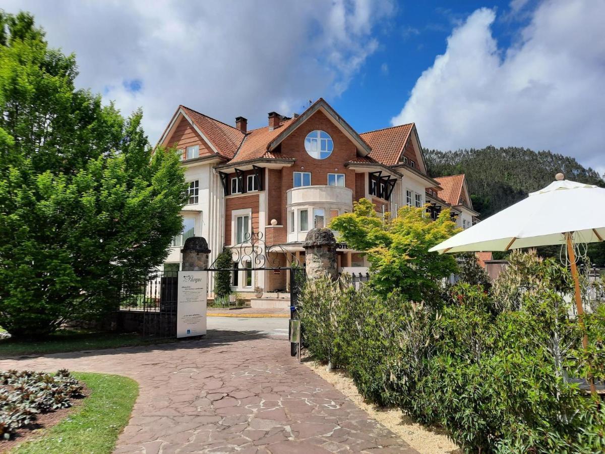 Gran Hotel Balneario De Puente Viesgo Exterior photo