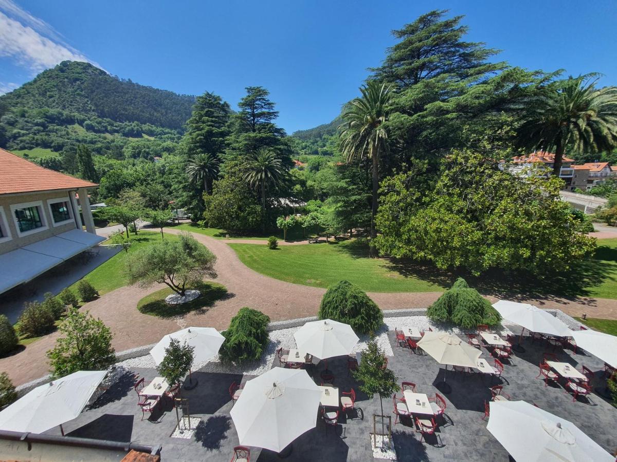 Gran Hotel Balneario De Puente Viesgo Exterior photo